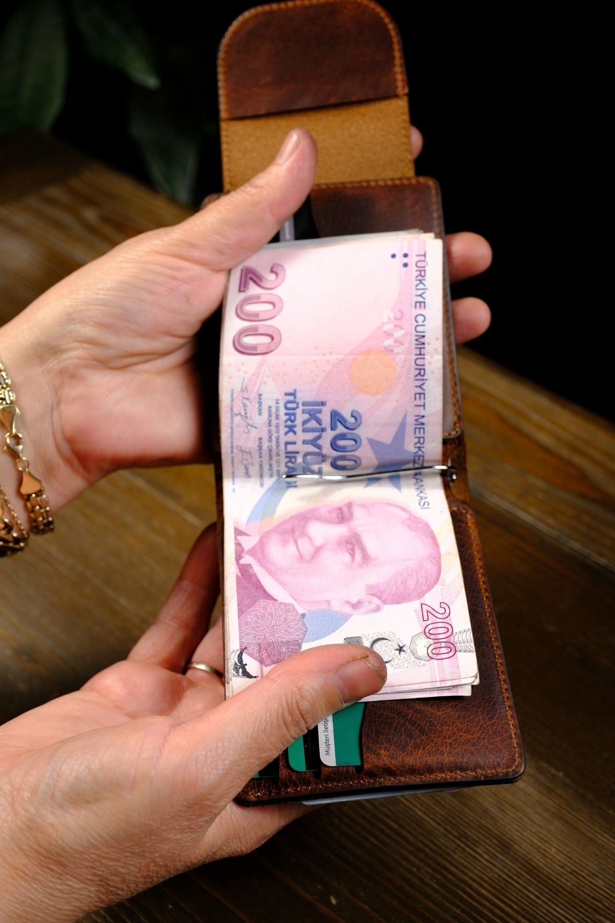 Rio Boss | El Yapımı Hakiki Deri Mıknatıslı Çift Katlı Cüzdan ve Kartlık - Siyah
